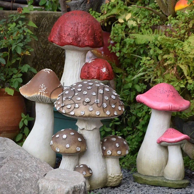 Outdoor courtyard garden decoration simulation plant mushroom sculpture creative retro ornament