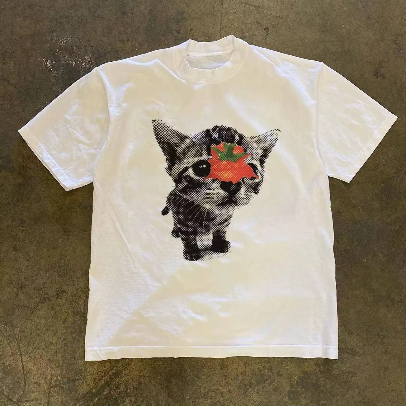 Unisex Funny Kitten Tomato Print T‑Shirt Crew Neck Short Sleeve Retro Polyester Streetwear Summer Top