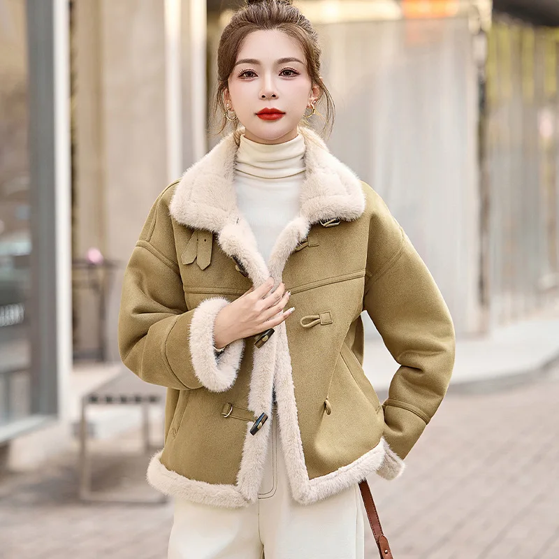 2024 Fur integrated lamb wool thick coat for women, winter new model, cow horn buckle imitation deer fur motorcycle jacket