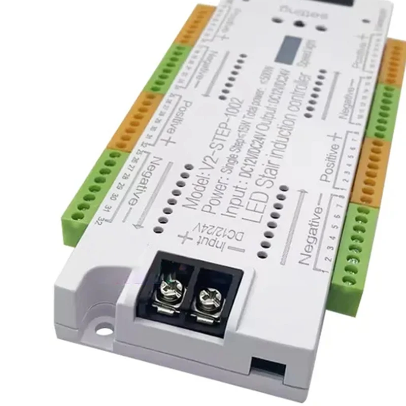 ABGR-PIR sensor controlador de luz da escada cor mágica passo da escada led luz de baixa tensão com 32 canais 12v-24v controlador