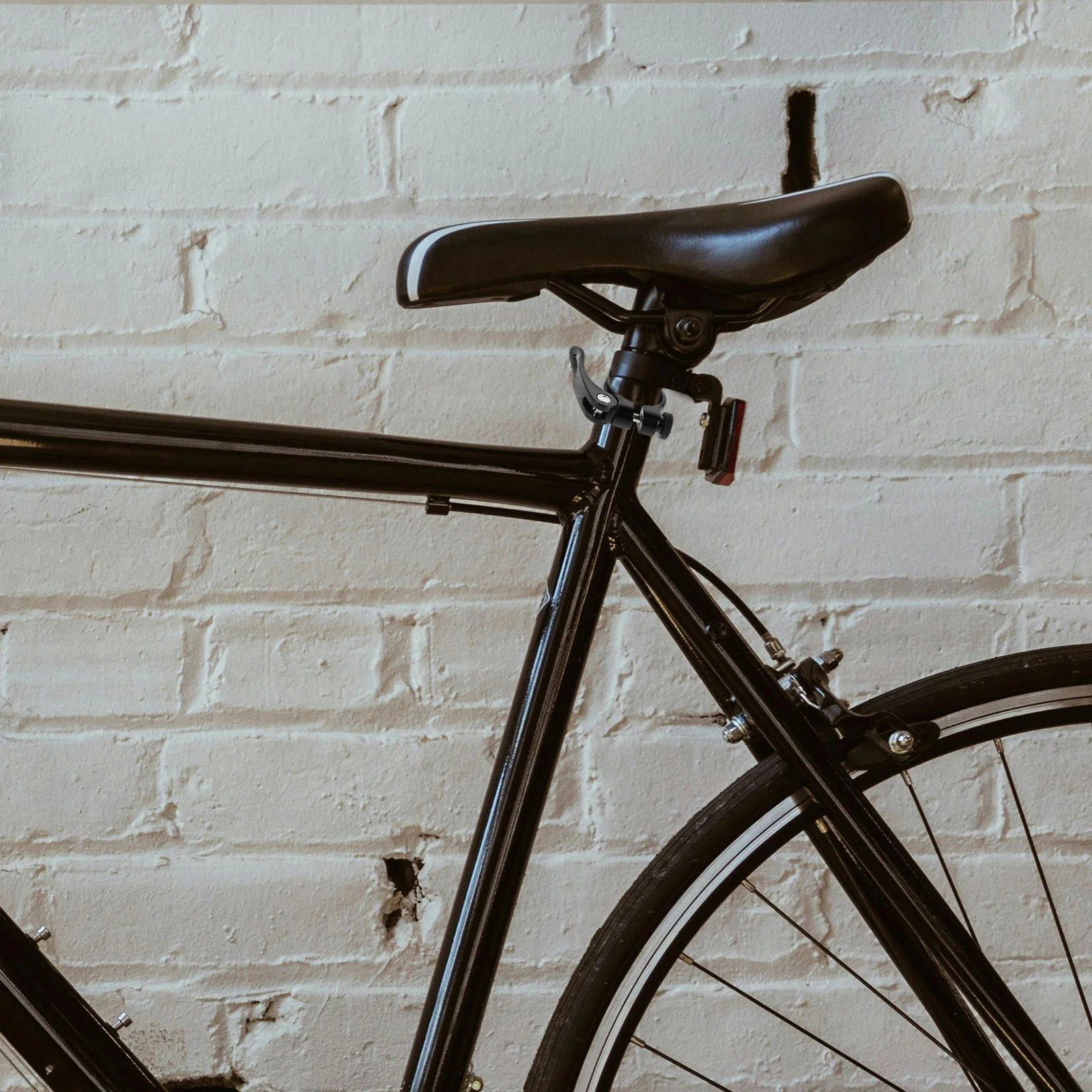 Lightweight Aluminum Alloy Quick Release Bike Seatpost Clamp Secure Saddle Tube Clamp Easy Install Mountain Bike