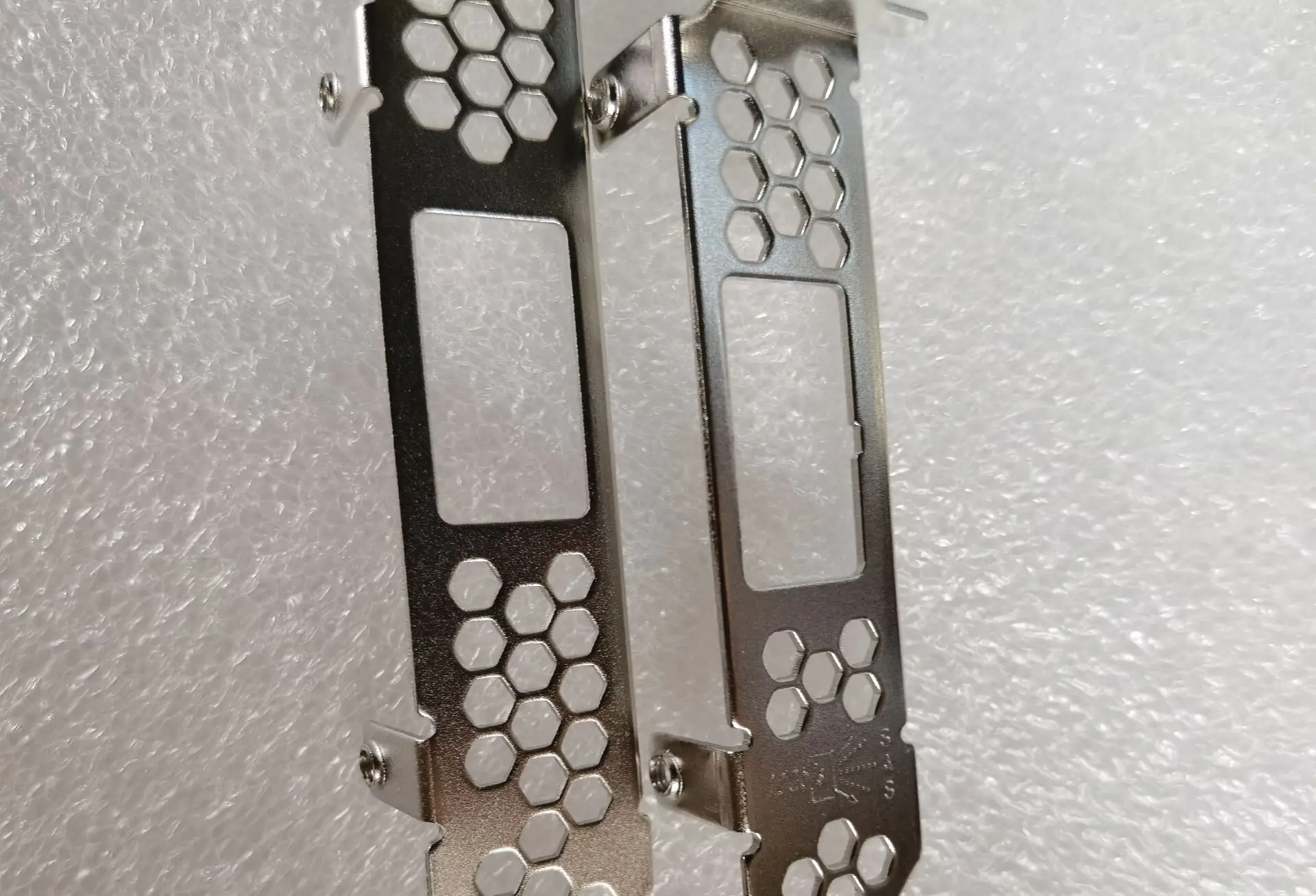 

New low and high Bracket for SAS 9300-8e PCI-e HBA