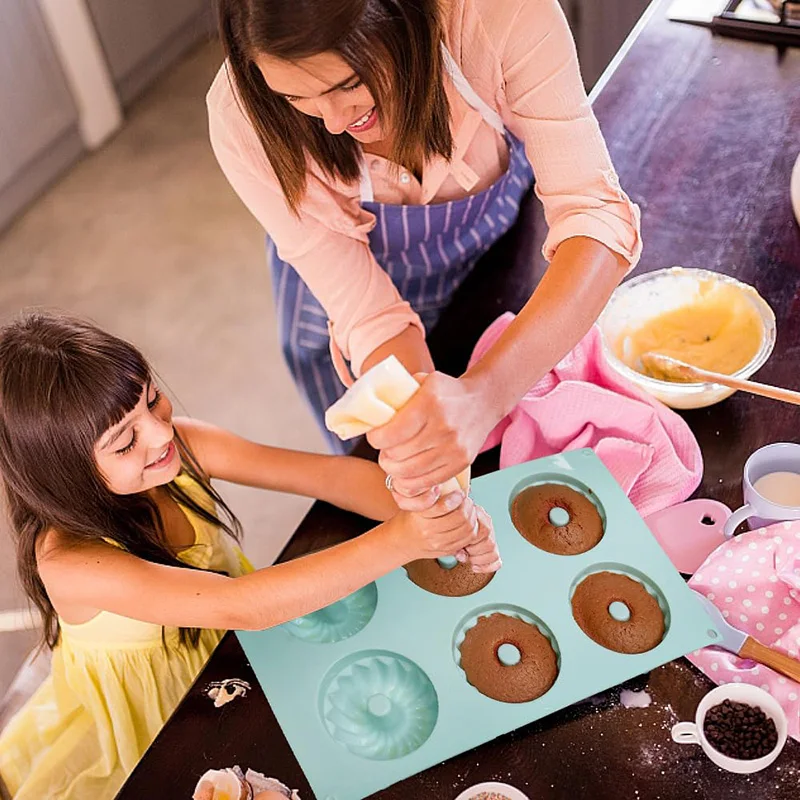 Silicone Donut Mold Non-Stick Silicone Doughnut Pan,Heat resistant, Dishwasher microwave safe,Perfect for baking Dounut,cake