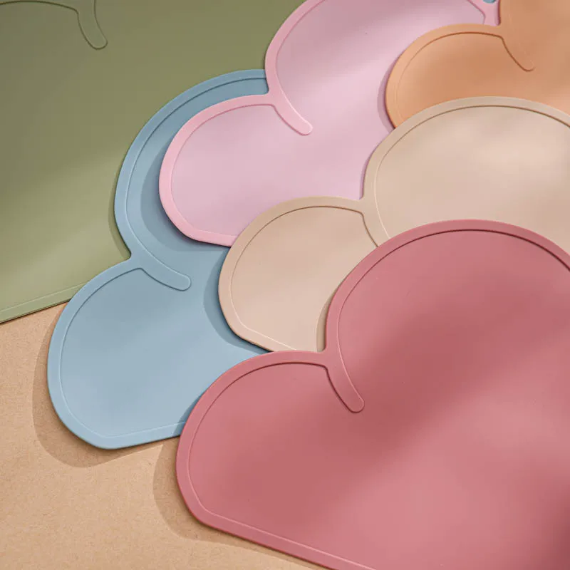 #10 Compare Dog Feeding Mats Before You Buy
