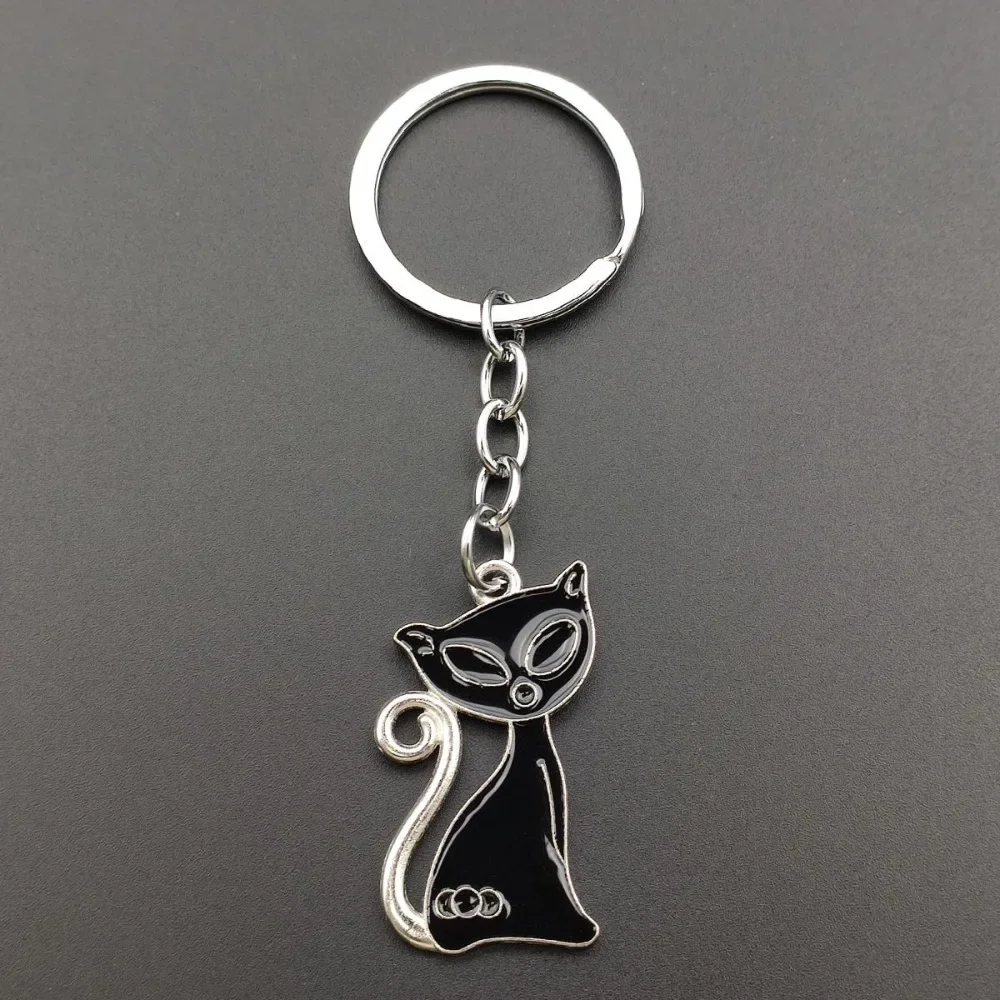 New Black and White Cat Couple Keychain Heart Key Ring Silver Color Lovers Love Key Chain Souvenirs Valentine's Day Gift