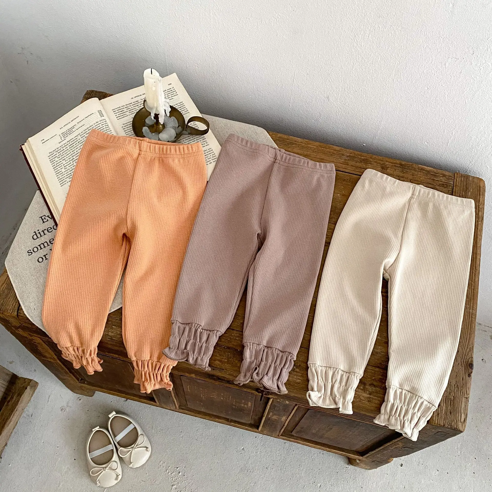 INS Spring and Autumn Wear New Baby, Children, Boys and Girls Fashion Feet Tie Wooden Ear Edge Thread Bottom Versatile Pants