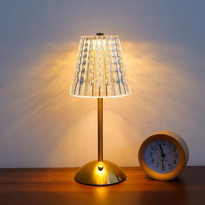 Vintage Bedroom Atmosphere Lamp Ins Metal Rechargeable Table Light Dimmable Nightstand Lamp Cordless LED Lighting for Home Decor