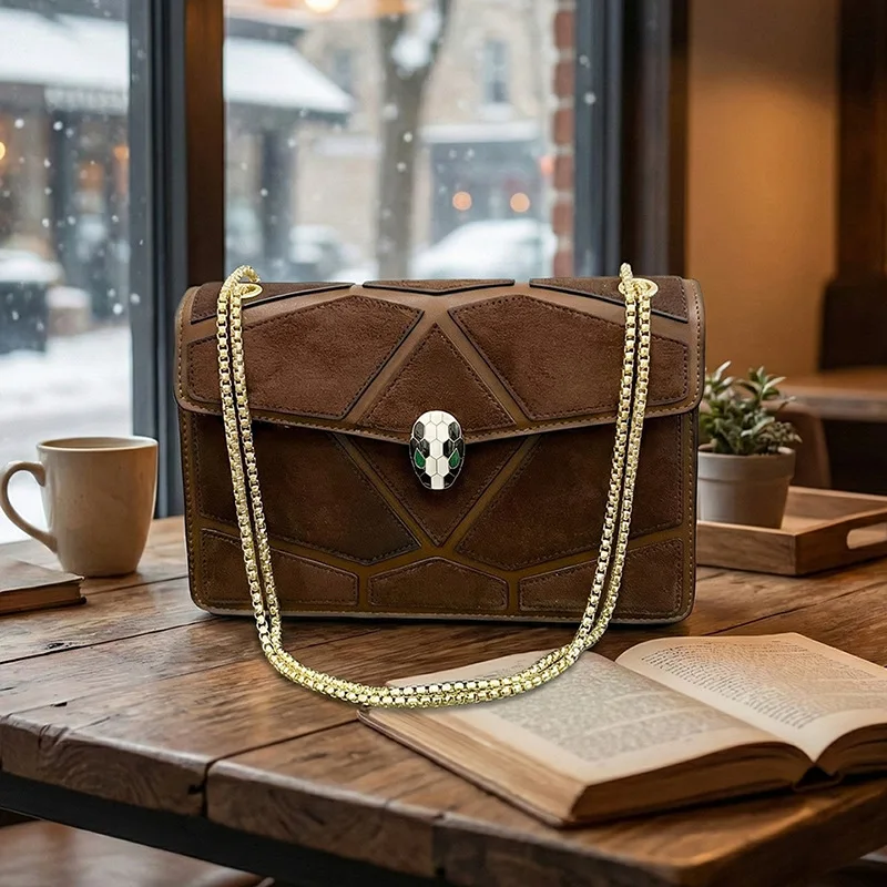 

Urban Fashion Luxury Designer Women's Bag 26 Winter New High Quality Popular Chain Square Bag Splicing High Texture Women's Bag