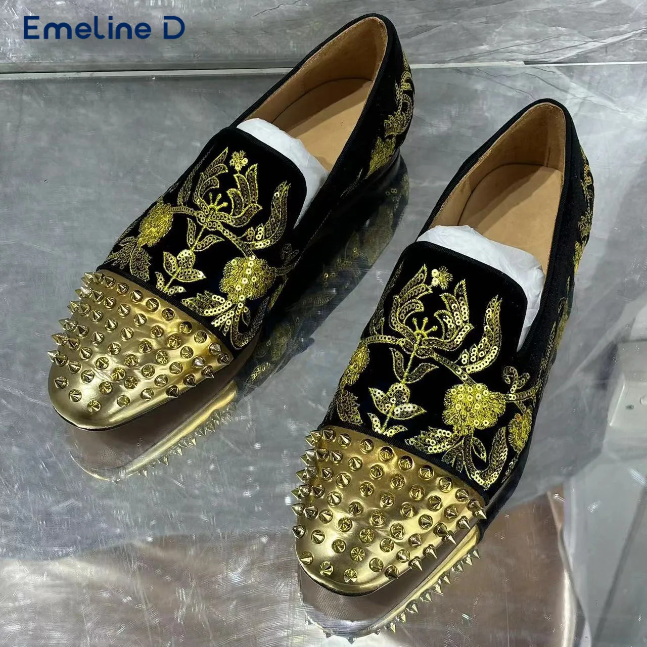 

Gold Sequin Embroidered Loafers with Metal Studs Round Toe Slip-On Casual Shoes Fancy Personality Large Size Men's Shoes