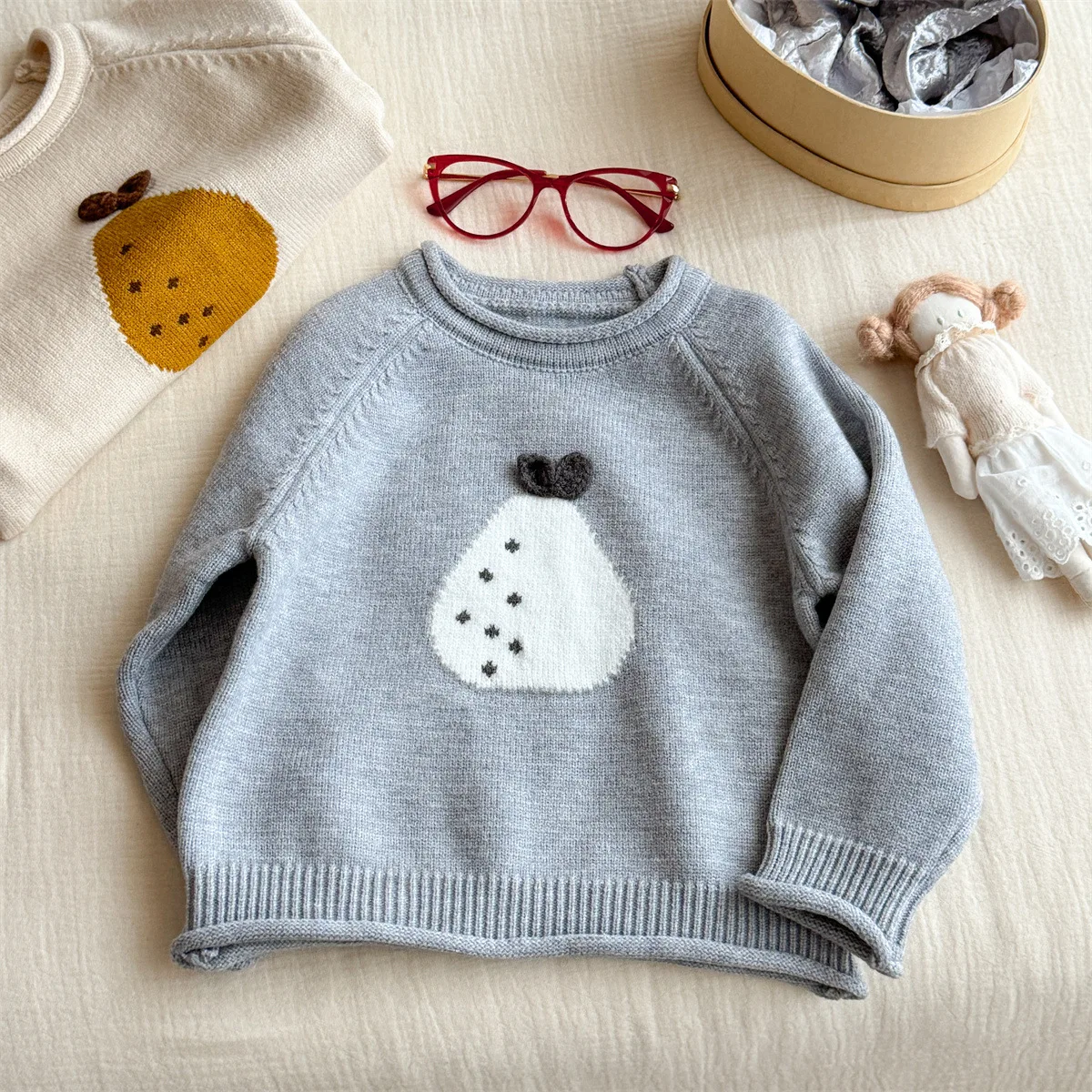Children's Loose Round-Neck Cartoon Sweater Cute Knitted Top for Autumn Winter Casual Comfortable Knitwear