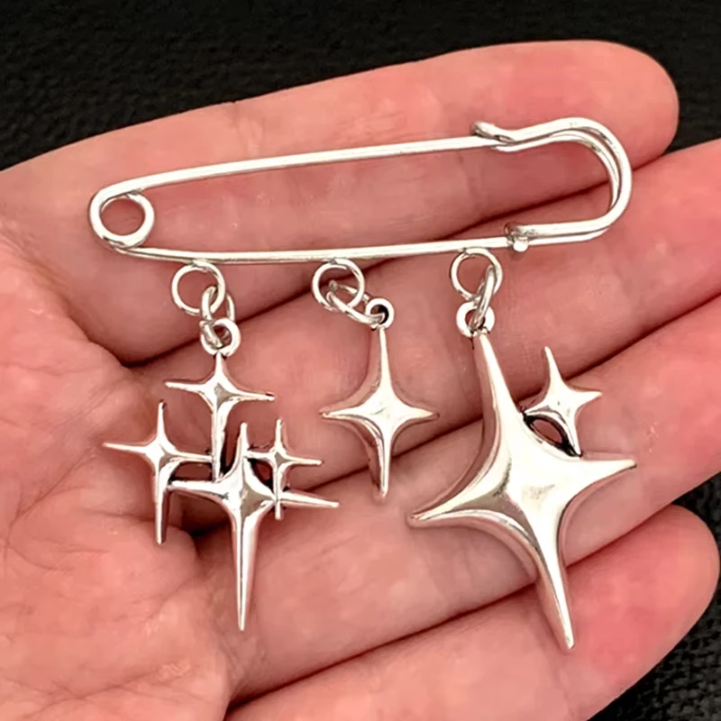 Unique Y2K Silver Star Shaped Clasp Pin Chain Badge Brooch Pin Pendant Fashion Outfit Sweet Brooch Clip Bag Pendant Gifts