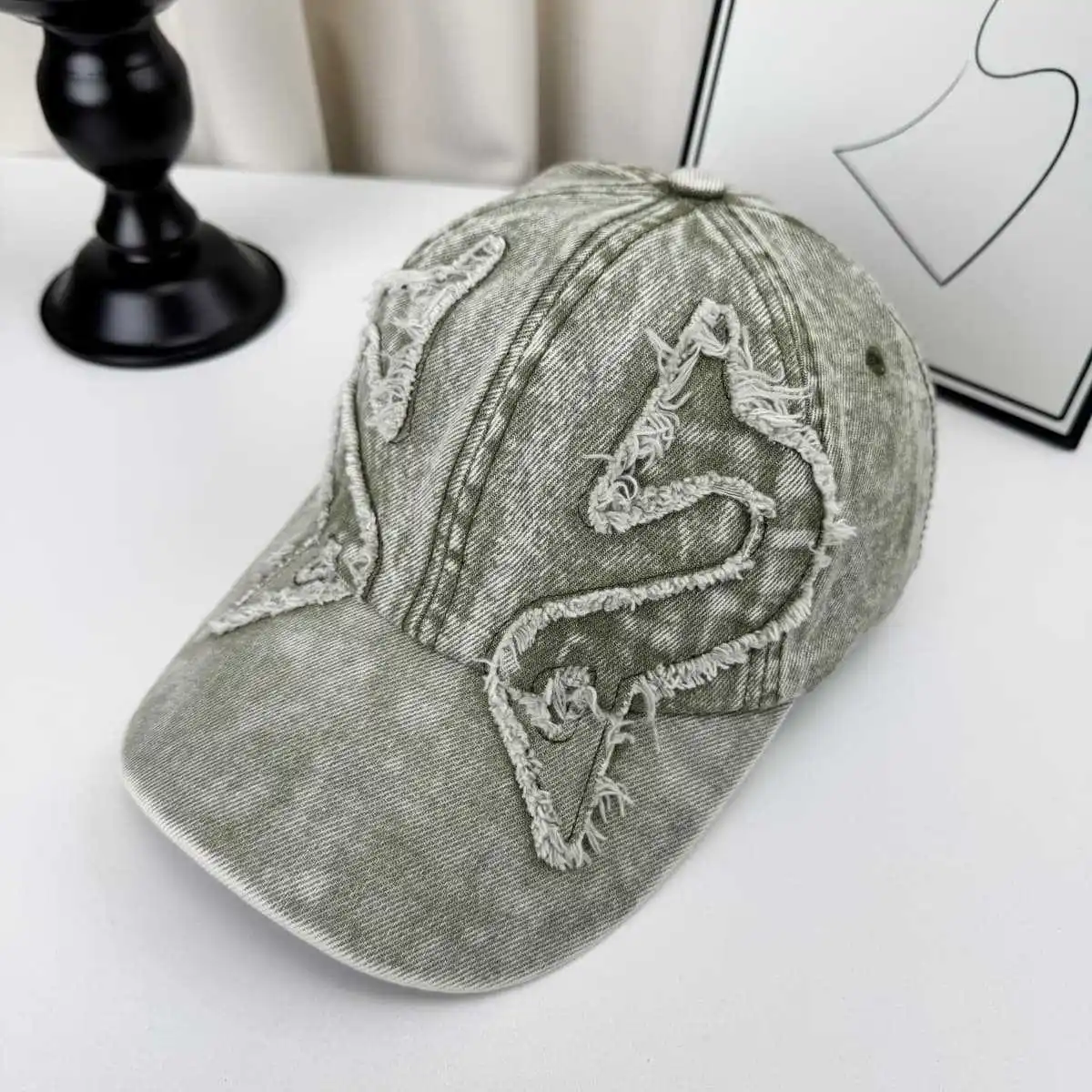Men Women Personal Embroidered Wing Double-edged Blade Baseball Hats Sunshade Distress Versatile Street Peaked 2