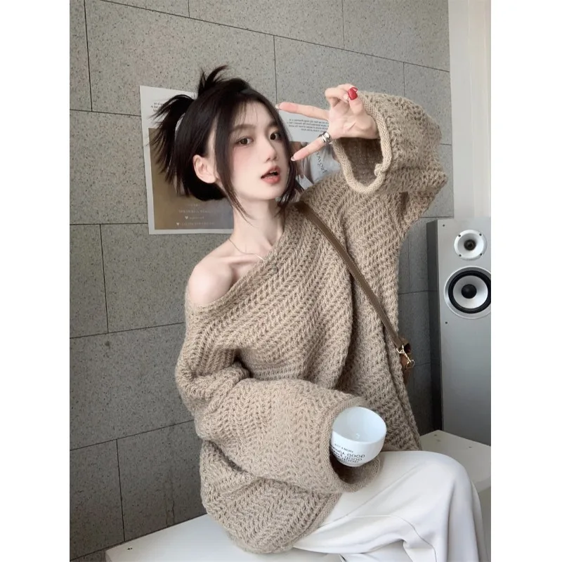 Laid-back Style Loose Fit Slimming Knitted Long Sleeve Shoulder Bared Top Soft Shoulder Sweater Unique Elegant Women's Fashion