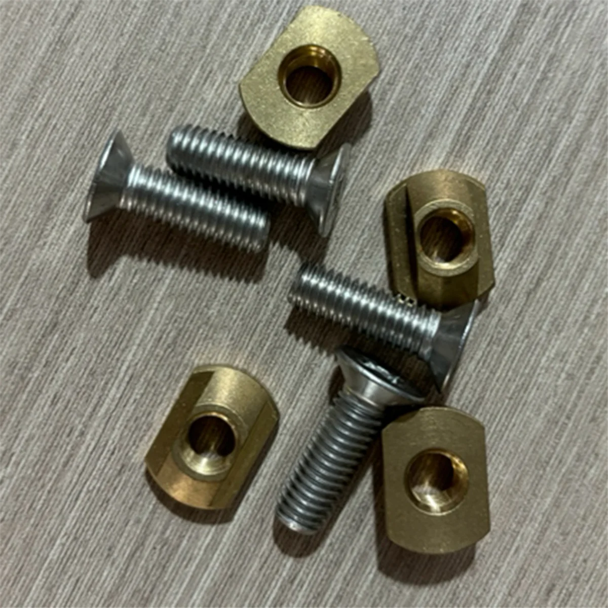 4Pcs M8 Hydrofoil Mounting Brass T-Nuts for Surfing All Hydrofoil Tracks Outdoors Surfing Accessories Gold HOT