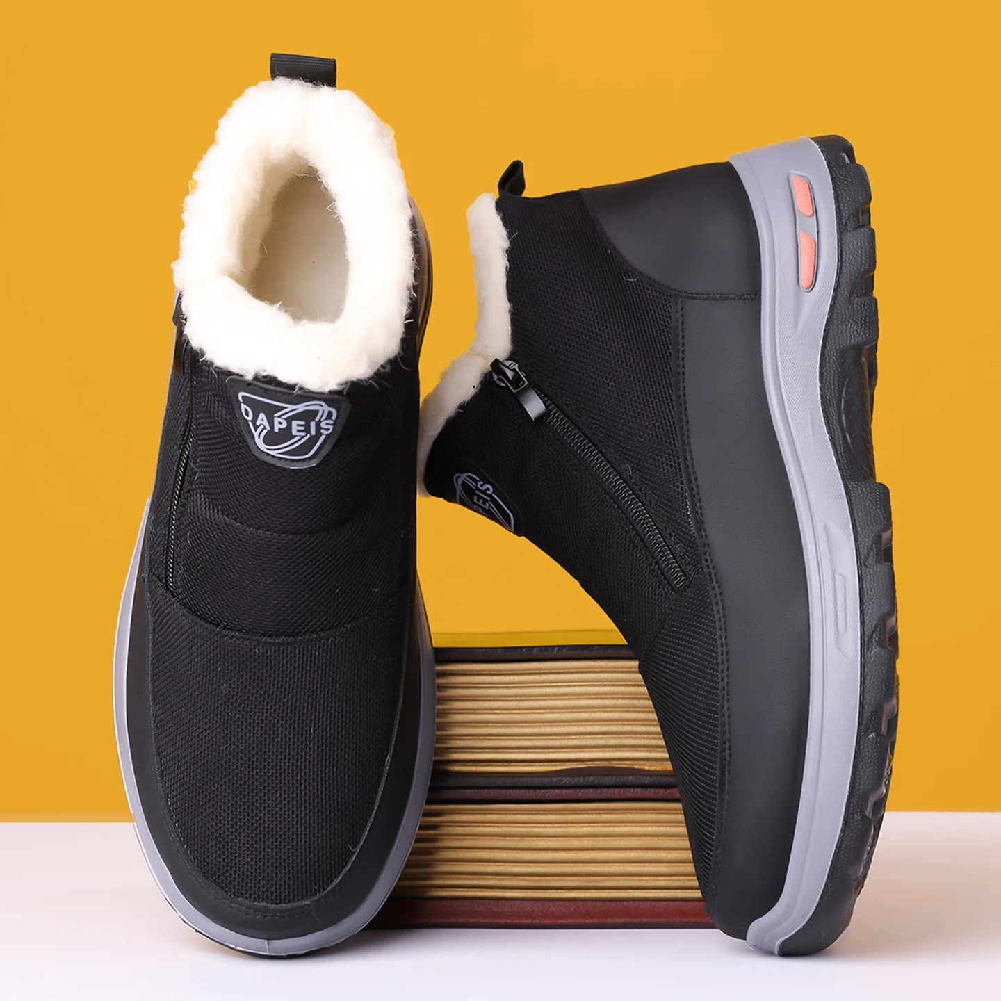 Men's cotton shoes, old Beijing winter anti-slip and warm fleece casual dad shoes, outdoor snow boots