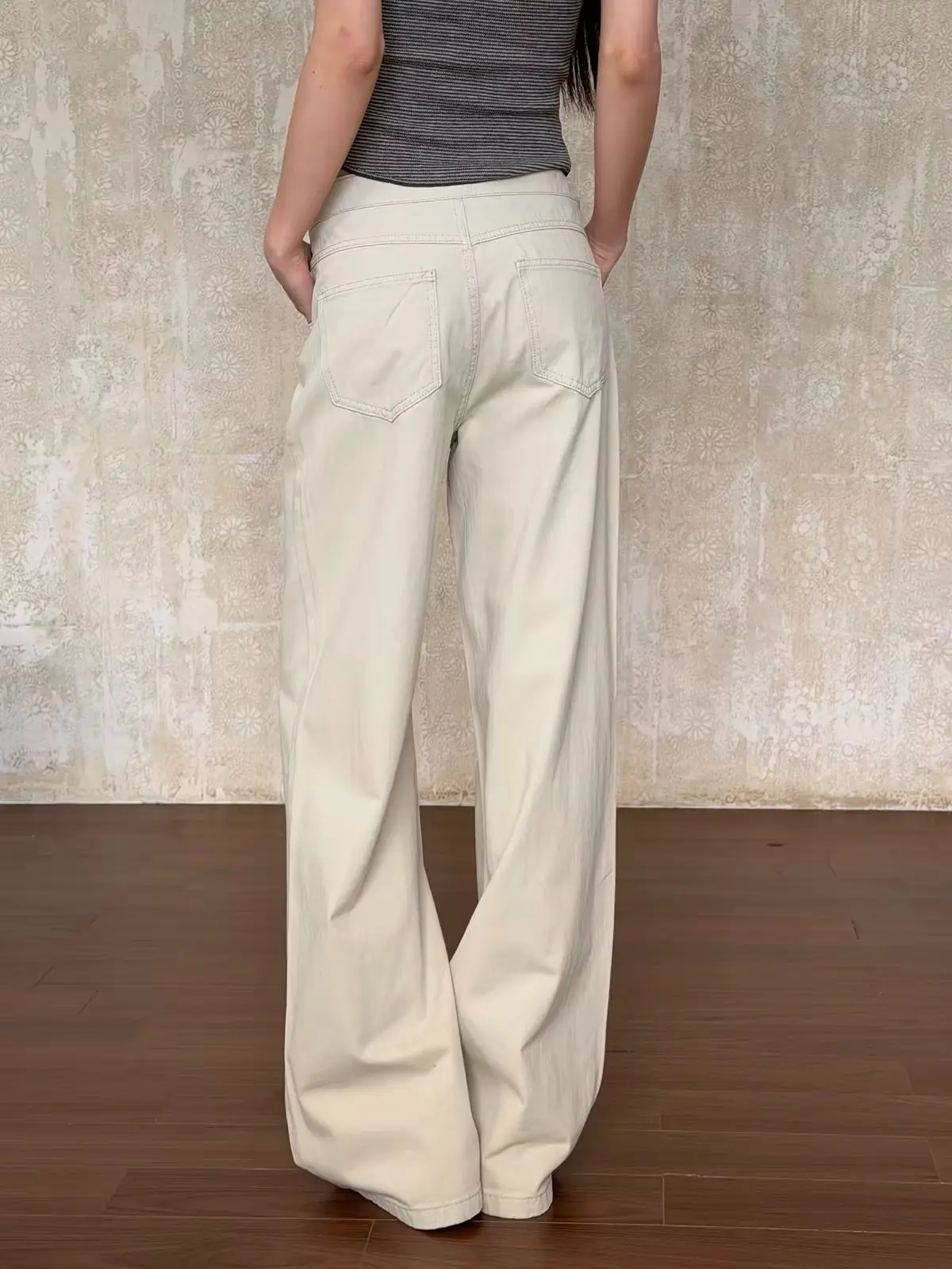 Bild 5: Doppelknopf-Hose mit hoher Taille, geradem, weitem Bein für Damen, Herbst 2026, leichte, lockere, drapierte, schlanke Freizeithose