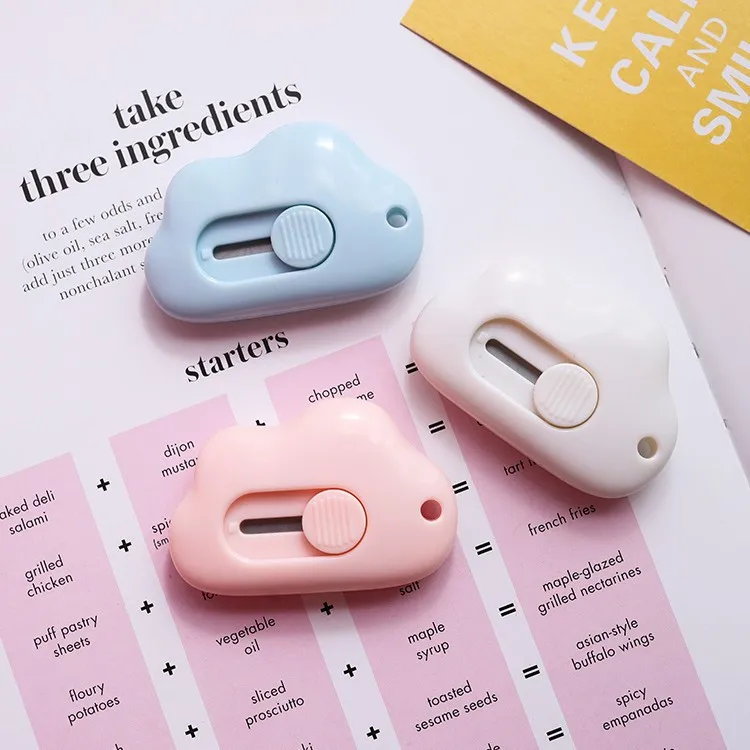 Leuke Cloud Kleur Mini Draagbare Mes Papiersnijder Snijden Papier Scheermesje Kantoorbenodigdheden Snijden Supplies