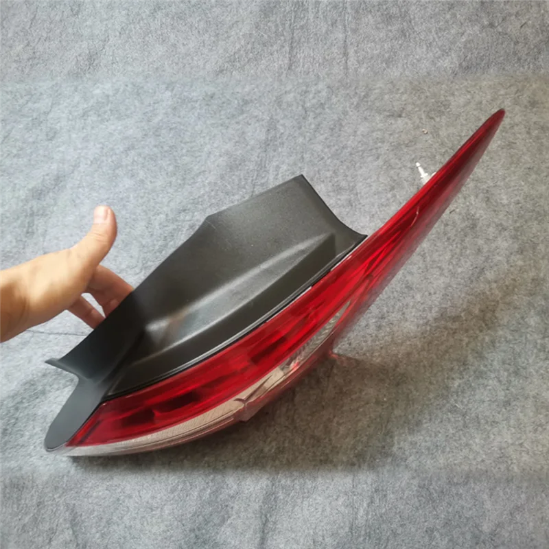 

LED Tail Light For 2012 2013 2014 Ford Focus Trim Side Brake Light