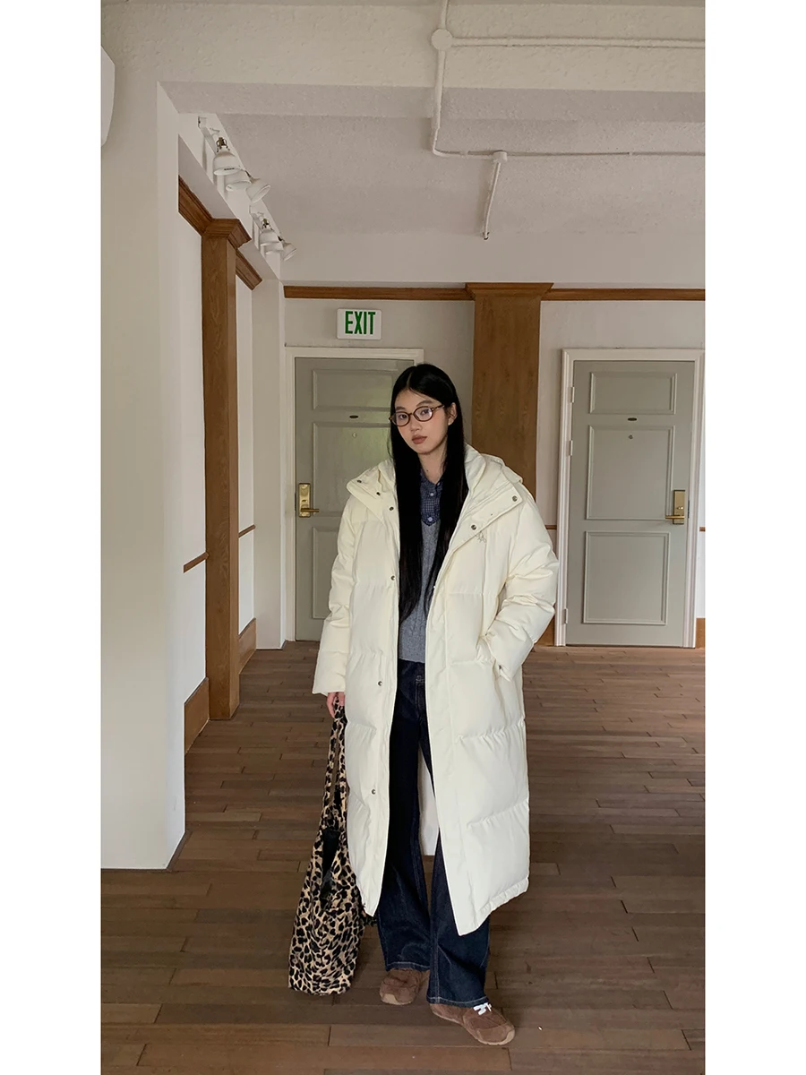 레드 셀러브리티 롱 다운 재킷 여성 스타일 2025 신상 겨울 블랙 유니크 슈퍼 아름다운 90% 화이트 덕 다운 코트 여성용