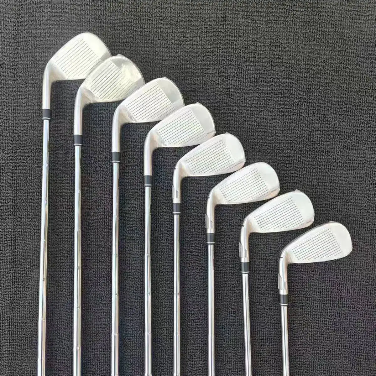 2024Men's Golf Club Q Irons set 5-9PAS wedges 8pcs R/S/SR Flex Steel/Graphite Shaft Assemble With Head Cover