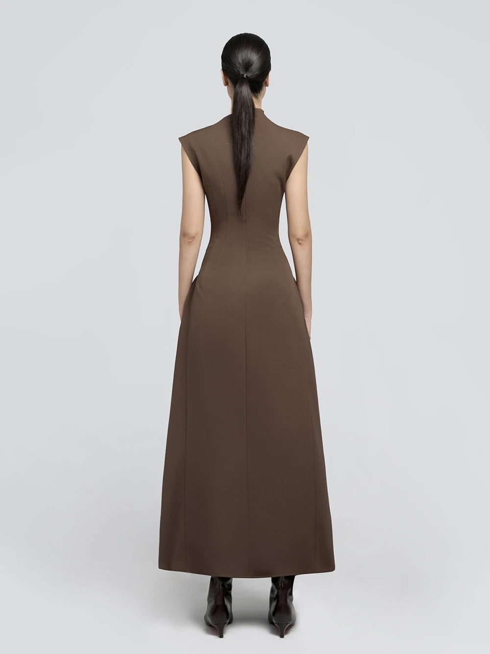 أزياء جديدة متخصصة غير متناظرة شبه عالية الرقبة بلا أكمام فستان كبير سوينغ منتصف إلى فساتين مأدبة طويلة #2