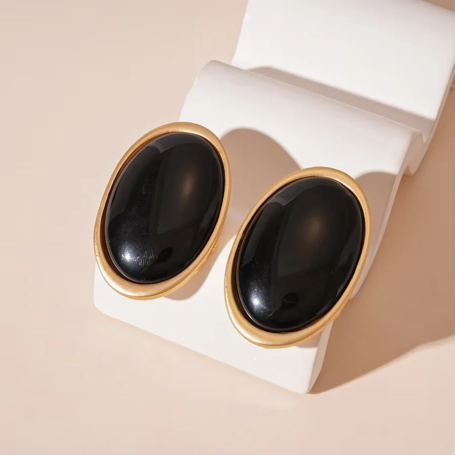 Thumbnail 2 - #9 Best Earrings to Buy In 2026