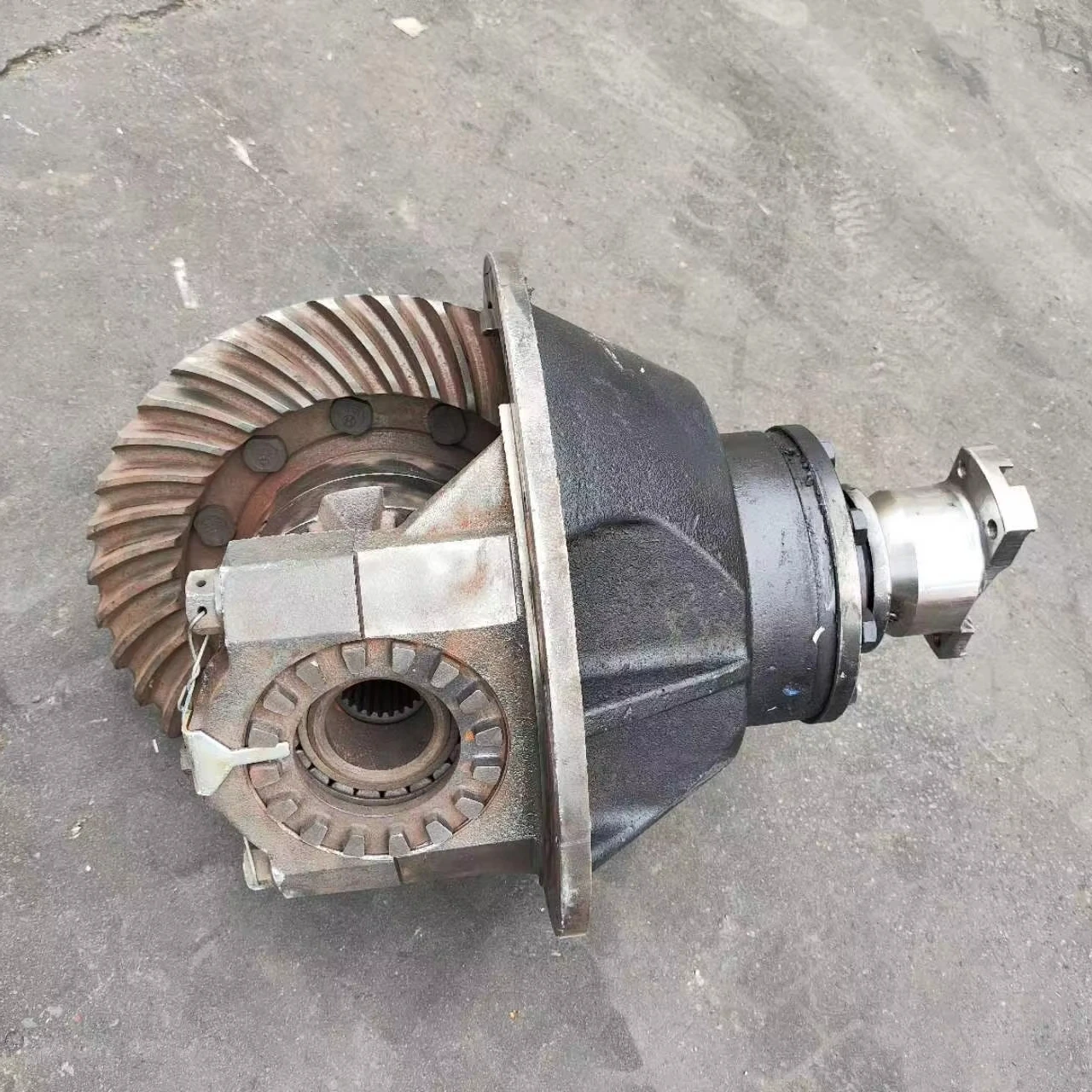 

Differential Assembly of Roller SR20MP SR22MP SR26H 263-18-01021 860118382 860113705