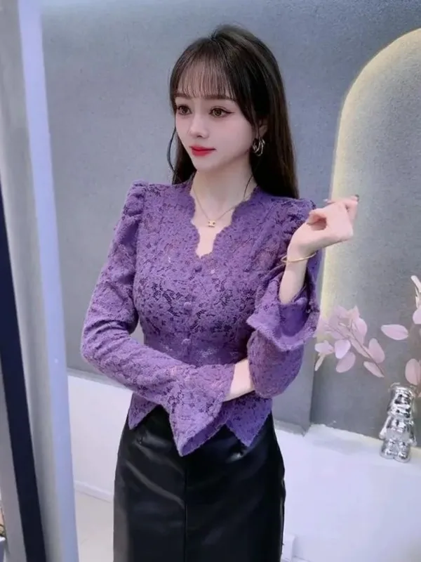 French Style Commuter Temperament V-neck Chic Women's 2024 Autumn New Long Sleeve Outer Wear Slim Fit Trendy Lace Top