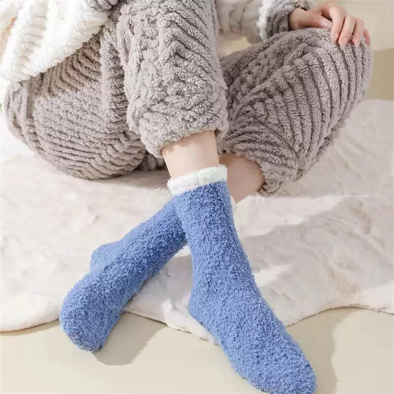 1/2/4Pairs Comfortable Elastic Sweat Absorbing Coral Fleece Socks Women Mixed Soft Breathable Casual Floor Home Sleep Sox