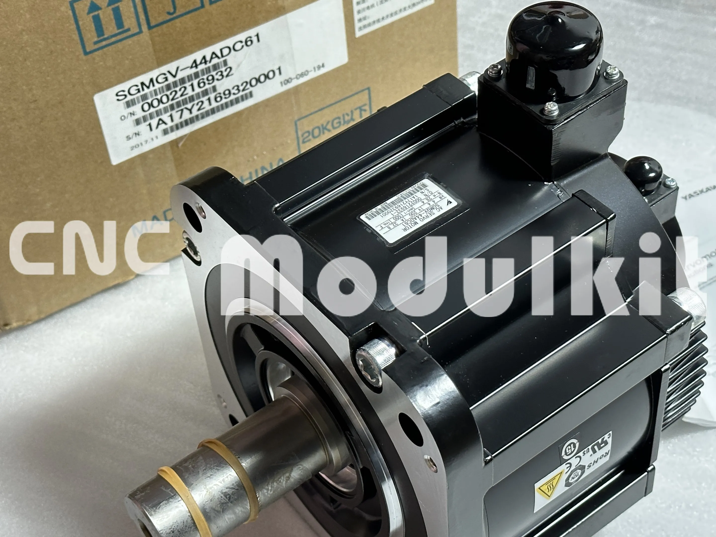 

YASKAWA ORIGINAL AC SERVO 4.4KW SGMGV-44ADC61 MOTOR RATED 28.4NM Rotary Servomotors Without Gear SGDV-330A01A002000 CNC MODULKIT