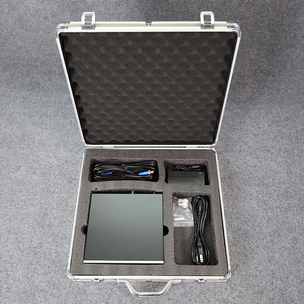 

EIF UA90 Antenna Amplifier