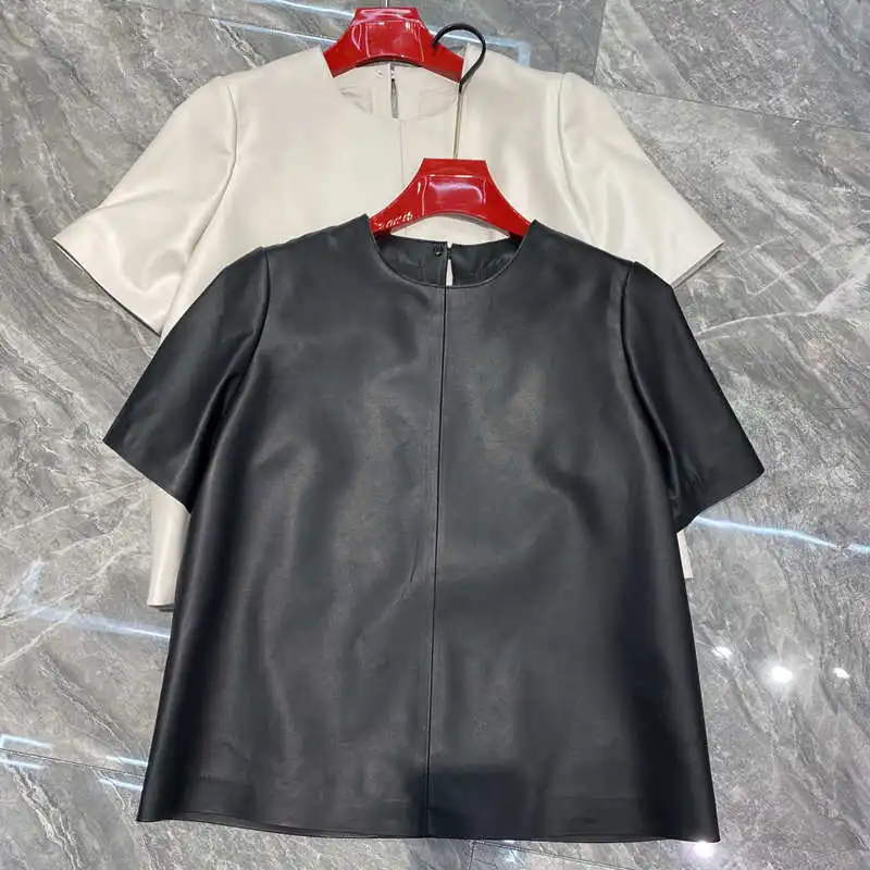 2023 New Arrival Women  Superlatives Short Black Genuine Sheepskin Leather Short Sleeved Coat