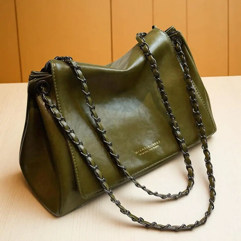 

Vintage Crossbody Bag for Women, Large Capacity Oil Leather Tote with Stylish Chain, Perfect for Work or Travel