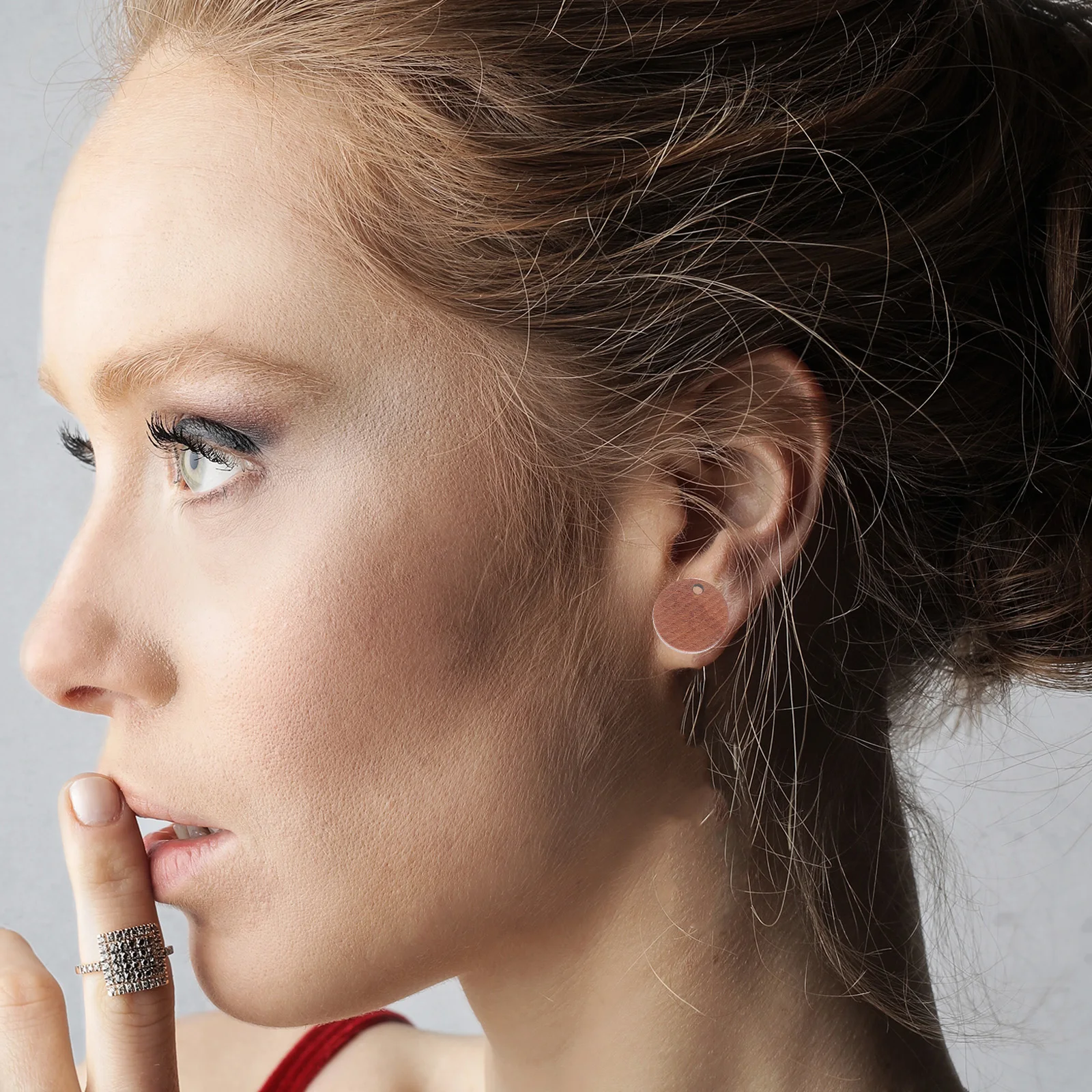 

20pcs Natural Wood Earring Studs DIY Jewelry Making Materials Earring Post with Hoop Craft Base Accessories