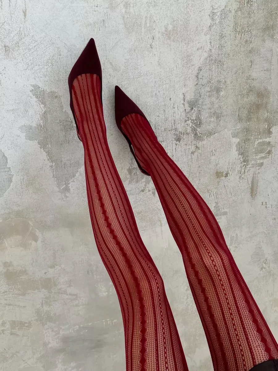 Kave Burgundy Striped Y2K Hollow Tights For Women Sweet Vintage Sexy Versatile Thin Pantyhose 2026 Spring And Autumn New Trendy