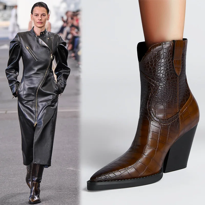 

Women's Crocodile Embossed Leather Ankle Boots Fashionable Pointed Toe Block Heel Western Boots Retro Inspired Chic Footwear
