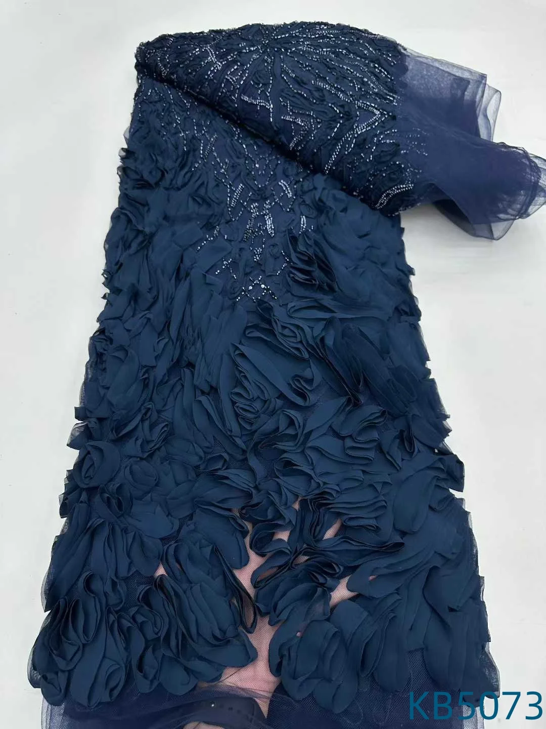 ผ้าลูกไม้ปักเลื่อมสไตล์แอฟริกัน ปี 2025 ผ้าลูกไม้คุณภาพสูง ปักดอกไม้ 3 มิติ ประดับลูกปัด ผ้าตาข่าย 5 หลา สำหรับชุดแต่งงานผู้หญิง KB5073