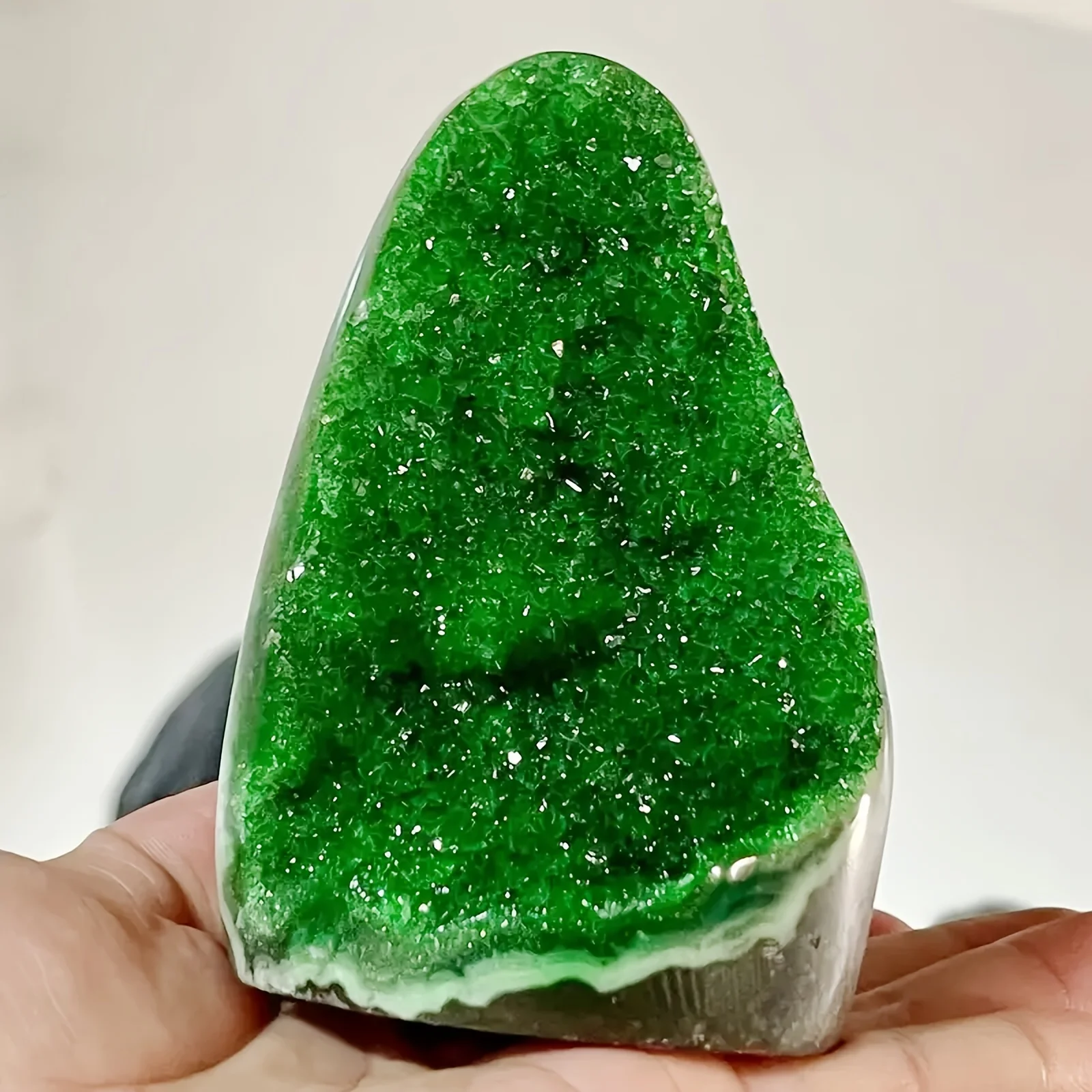 

1pc Sparkling Green Geode Cluster - Deep Crystal Cut with Polished Edges, Handcrafted Decor for Living Room, Bedroom & Office