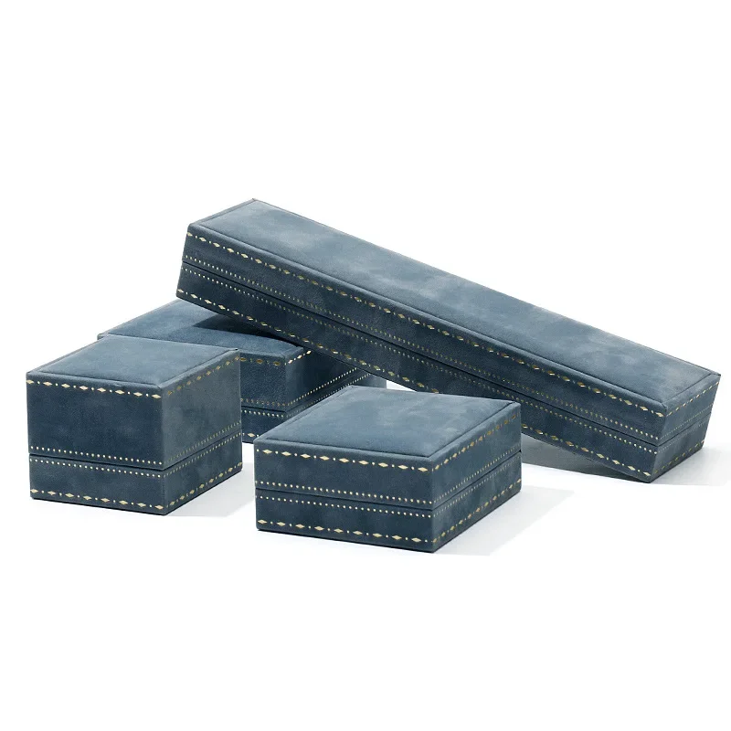 صندوق مجوهرات Lbarley Retro بتصميم كلاسيكي فاخر من الفلانليت عالي الجودة صندوق إسورة على شكل حلقة