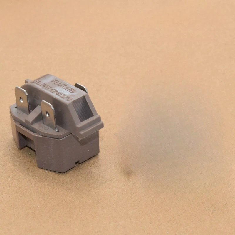 Compressor de geladeira e freezer KLIXON 4241370   Kit inicial PTC 3 pinos