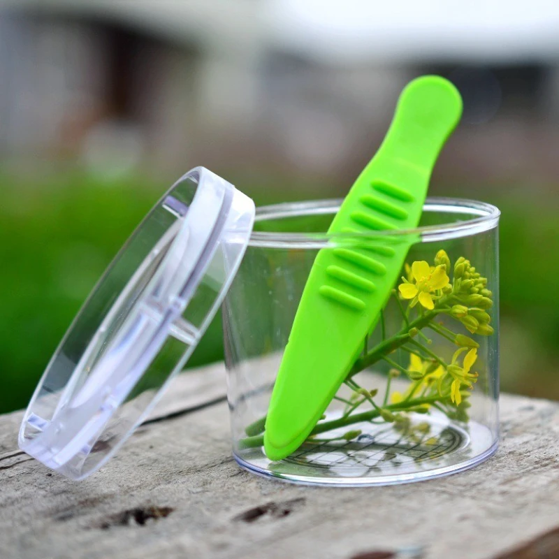 

Kids Outdoor Adventure Tool Set, Insect Clamp Tweezers, Safe Harmless Release Design, Essential Gear for Little Explorers