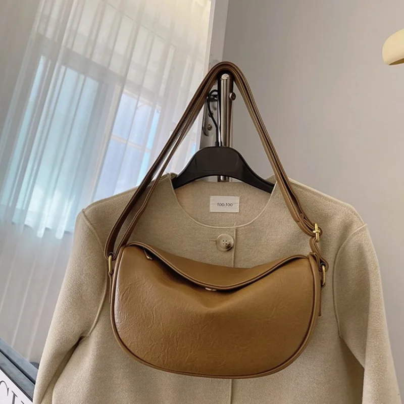 

Elegant Women's Messenger Bag Made Of Sable-Print Leather Boasting High-End Lithuania Trendy Vintage Spacious Look