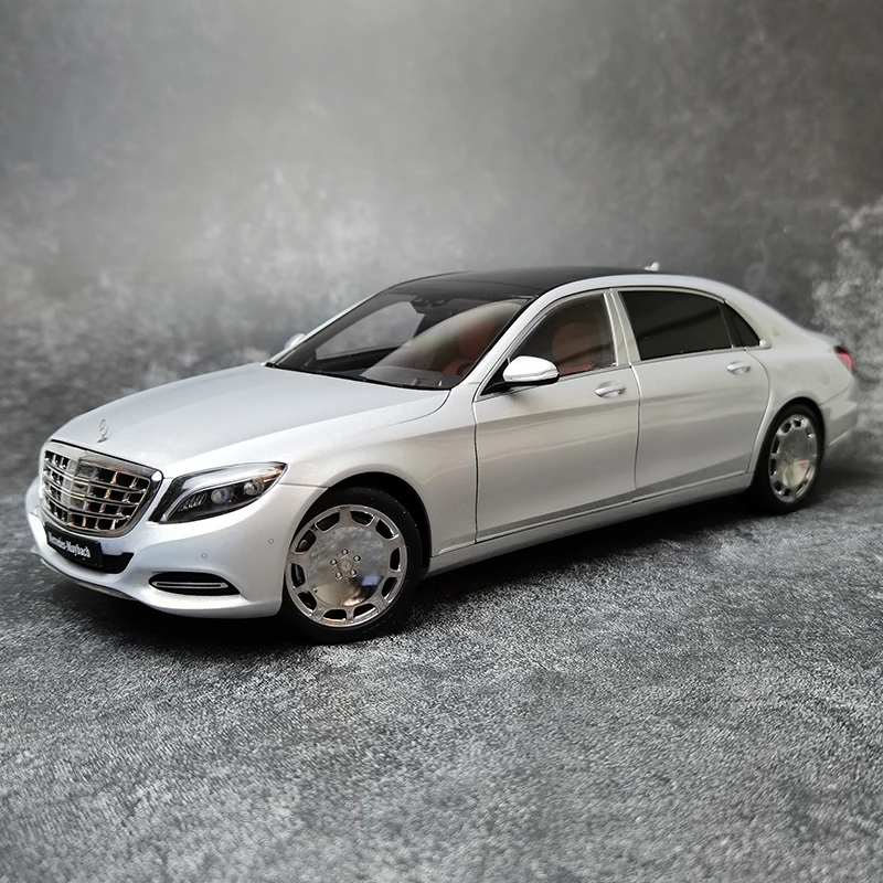 AUTOart ABS material 1:18 scale Maybach S KLASSE S600 Car model