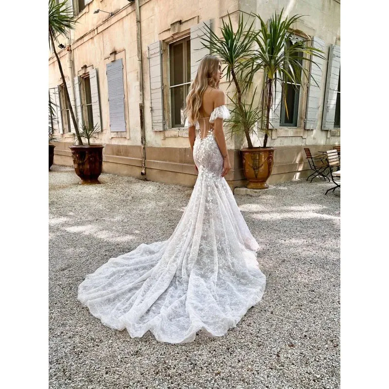 Elegant Backless Mermaid Wedding Dresses Sexy Off The Shoulder Lace Applique Wedding Dress Sweep Train Bride Dress