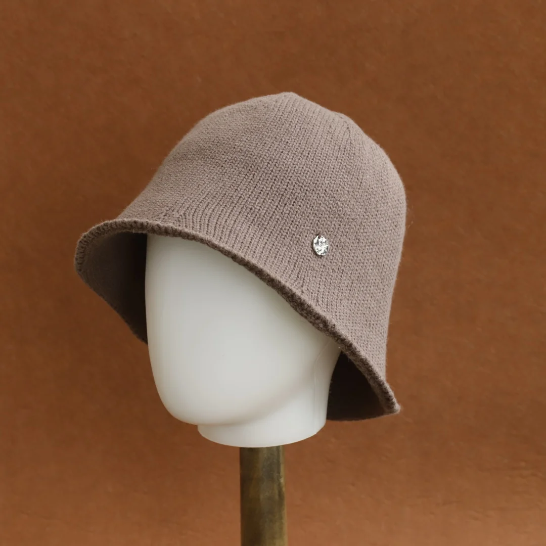 2026 New Autumn Fisherman Hat For Woman British Retro cotton thread Basin Cap Solid Color Winter Warm Lady Bucket Hats Visors