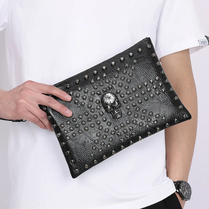 Totenkopf-Nieten-Clutch Herren-Handtaschen Modische Herren-Clutches Große Kapazität Umschlagtasche Männliche Rock-Style-Handtasche Geldbörse Handytasche – Detail 2
