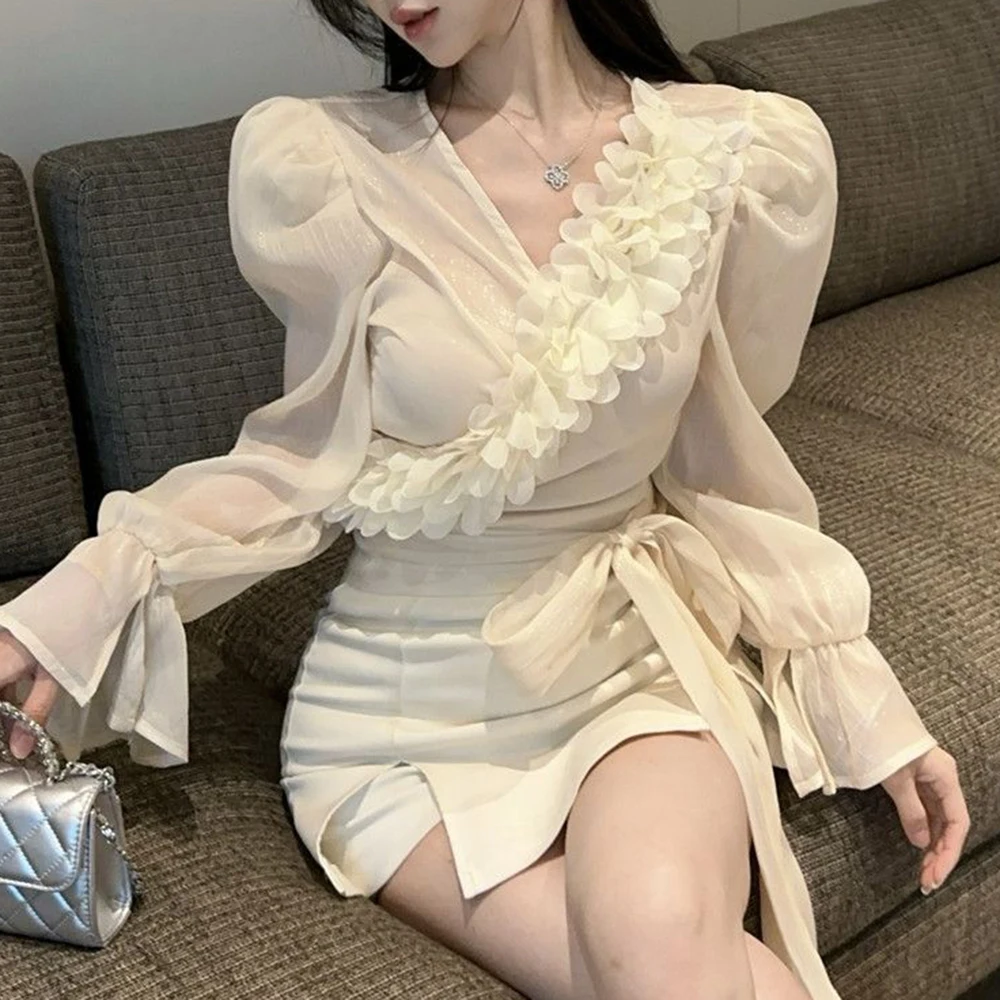 

French bubble sleeve chiffon shirt women's summer pure desire French v-neck small top beautiful court style shirt