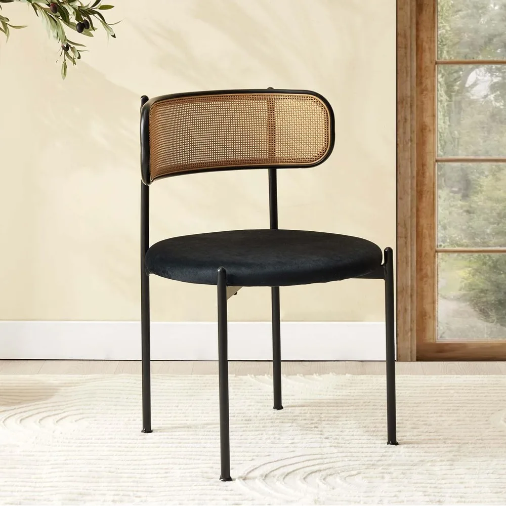 زوج من كراسي تناول الطعام الحديثة المنجدة من مخمل الروطان في منتصف القرن مع مساند ظهر قصب، وكراسي طعام للمطبخ باللون الأسود #5