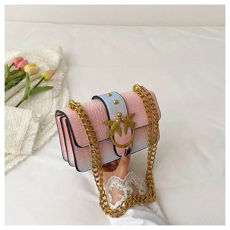 2025 حقيبة يد نسائية فاخرة من الجلد النباتي نمط حجري سلسلة كتف قابلة للتحويل ليلاً ونهارًا #1