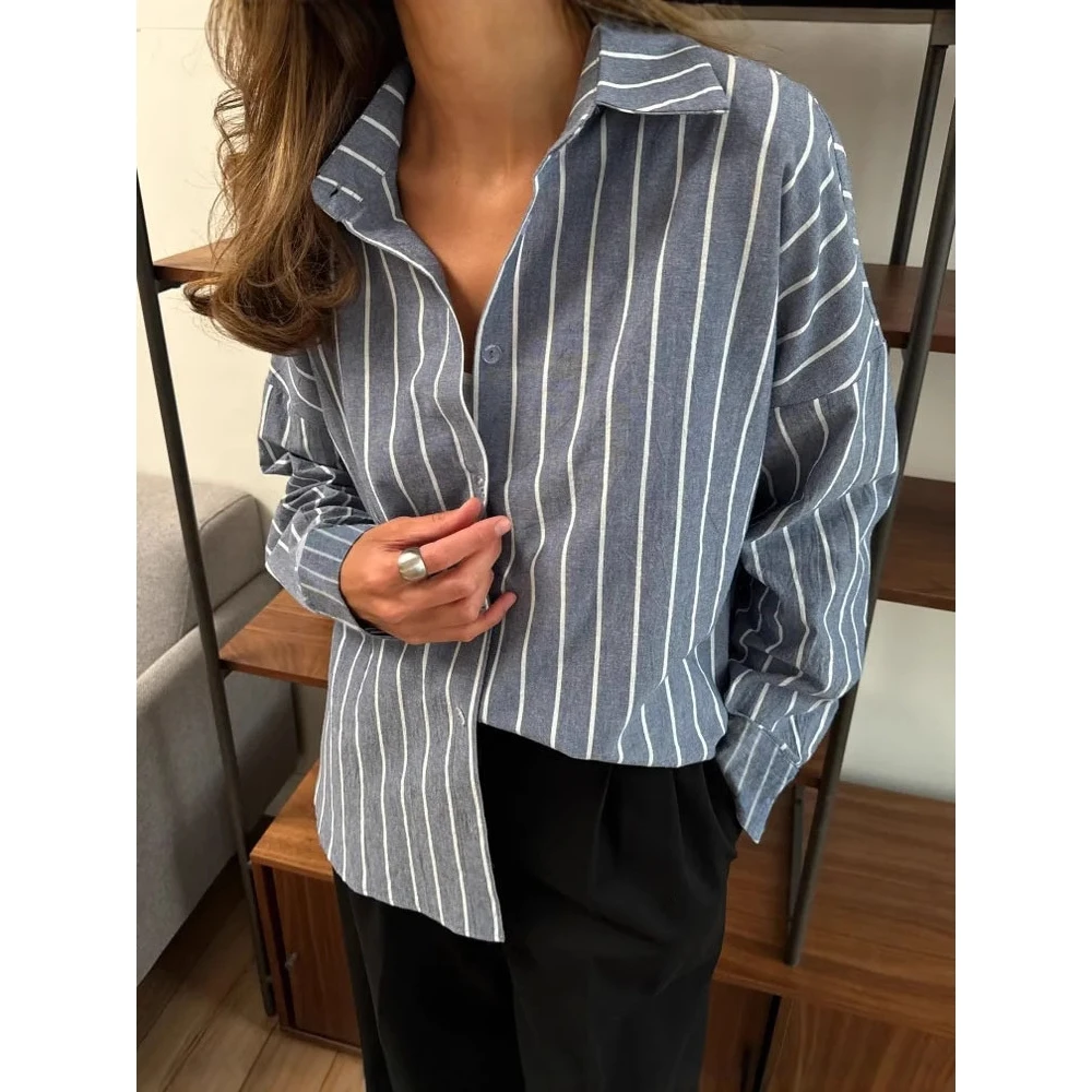 Women's Striped irt Long Sved Lapel Casual Sle Loose Fit Polyester Fabric Long Sve Casual irt for Spring Season